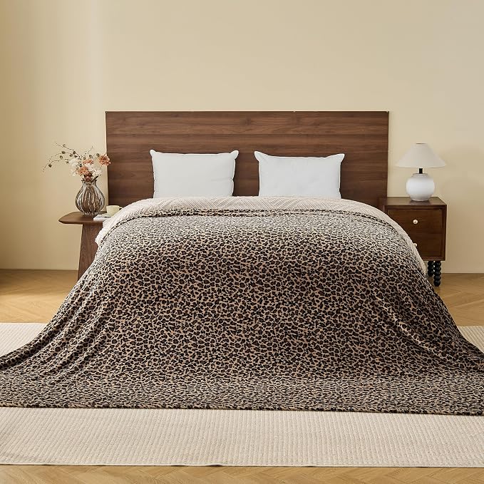 Edenleaf Leopard Print Blanket Fleece Throw for Bed Sofa Travel and Camping, Super Soft Cozy Fluffy Plush Cheetah Print Blanket for All Seasons 90"x90" (Mocha Brown)